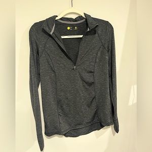 Comfy athletic top! Perfect for a nice trip to the gym or a simple jog!